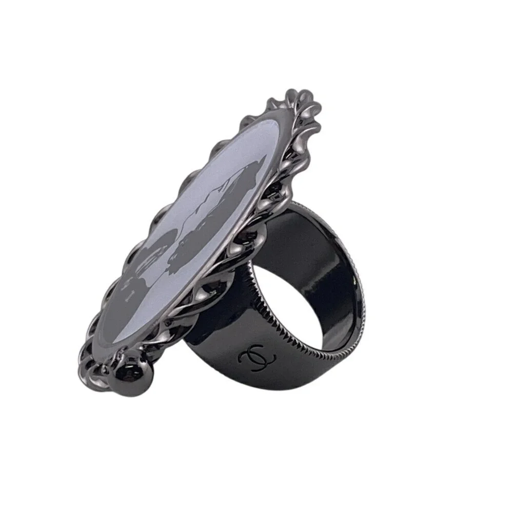 CHANEL Logo Ring